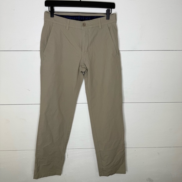 Vineyard Vines • Men's Performance Straight Fit On-The-Go 5-Khaki Pocket Pants - Picture 2 of 5